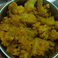 A picture of Aloo gobhi.