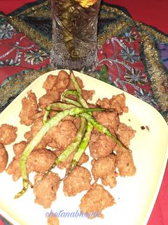 मुगाची भजी (mungachi bhaji recipe in marathi) रेसिपी चे मुख्य फोटो 