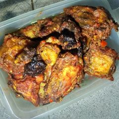 A picture of Peppered chicken meat.