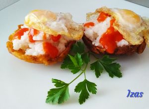 Foto principal de Canastas de plátano con arroz y huevo de codorniz (Arroz cubana)