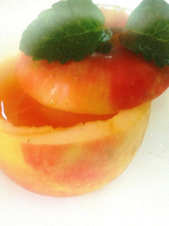A picture of Apple juicebox.