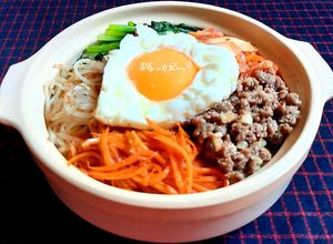 Hình của món Cơm trộn Hàn Quốc.