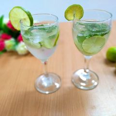 A picture of Virgin Mojito.