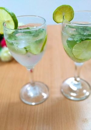 A picture of Virgin Mojito.