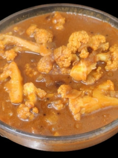காலிஃபிளவர் கிரேவி (Cauliflower gravy recipe in tamil) செய்முறை முக்கிய புகைப்படம்