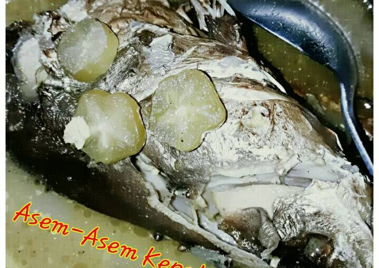 Bumbu memasak Asem Asem Kepala Ikan Manyung Mudah 👍 (kepala ikan bs pesan d saya ya jaminan murah n fresh bgt) 😄, Enak