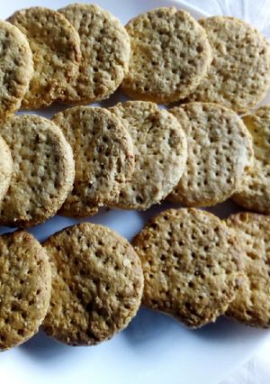 A picture of Digestive biscuits.