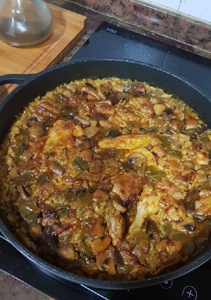 Una foto de Arroz de pollo horno