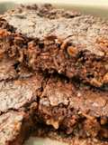 Baked oatmeal alle nocciole e cioccolato fondente