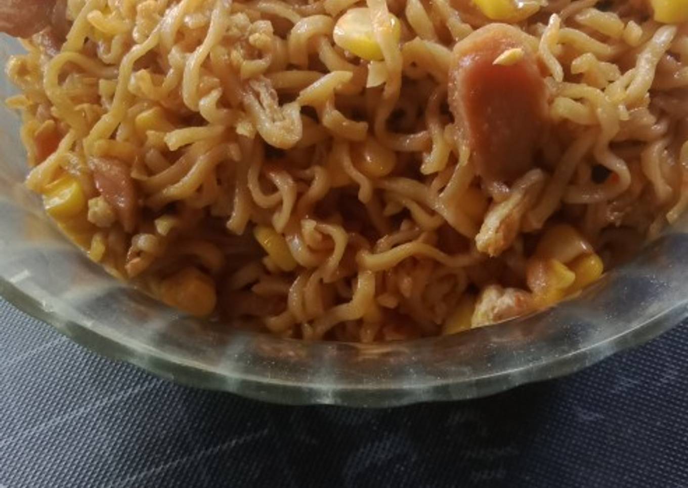 Mie goreng telur