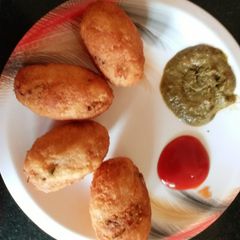 A picture of Bread roll.
