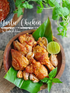 Foto resep Garlic Chicken (Ayam Goreng Bawang Putih)