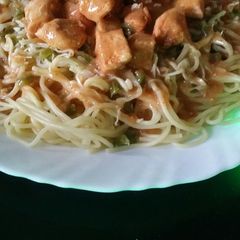 A picture of Chicken chilli chowmein.