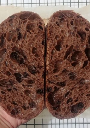 Foto resep Double Chocolate Sourdough Bread (76%)