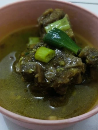 Cara Gampang Menyiapkan Resep Tulang Sapi Soto Bening yang Menggugah Selera Anti Ribet, Lezat