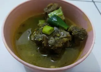 Masakan Unik Tulang Sapi Soto Bening Ala Warteg