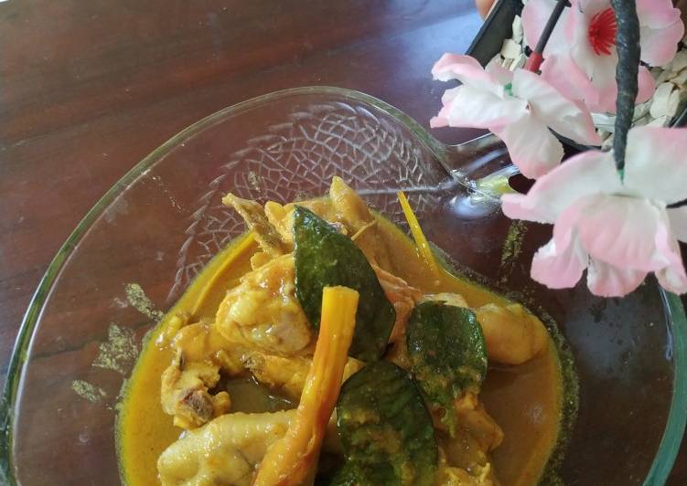 Ayam kare kesat