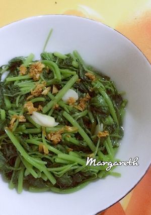 Foto resep Tumis bayam bawang putih