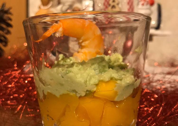 Verrine crevette-mangue-avocat