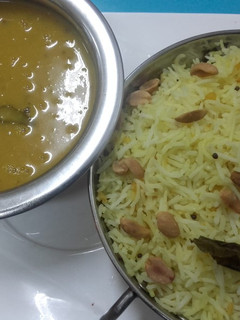A picture of Raw mango Hyderabadi khatti dal.