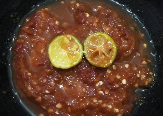 Resep Sambal Trasi Mentah Oleh Dini Apsilia Cookpad