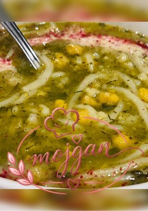 عکسی از دستور آش رژیمی اسفناج و نخود به روش کم کالری😉