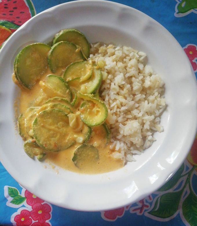 Una foto de Calabacitas con crema