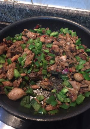 A picture of Chicken Stir Fry.