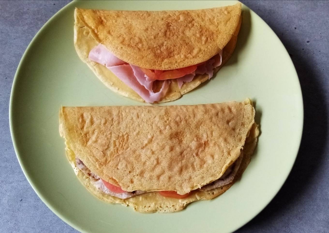 Pancakes with onion flour