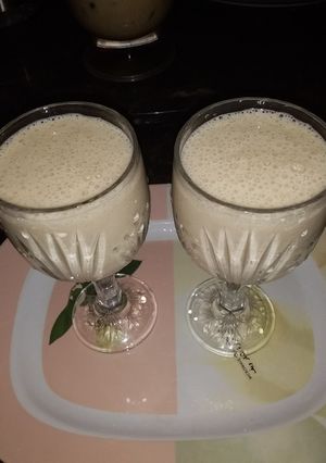 A picture of Banana smoothie.