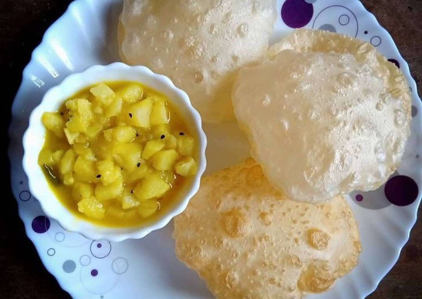 Aloo sabji with puri