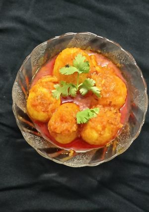 લસણીયા બટાકા (Lasaniya Bataka Recipe In Gujarati) રેસીપી મુખ્ય ફોટો