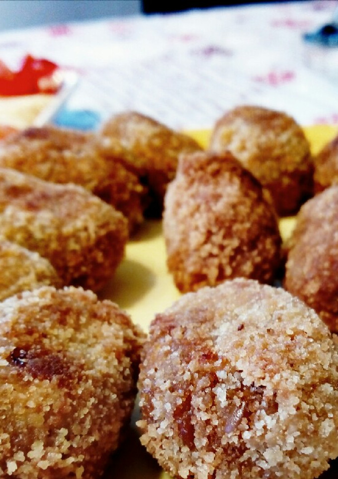 Una foto de Croquetas de pollo relleno