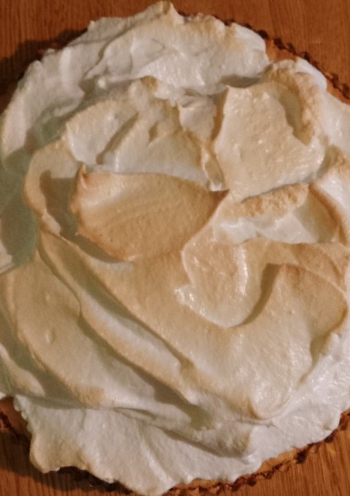 Una foto de Tarta chilena (dulce de leche y merengue)