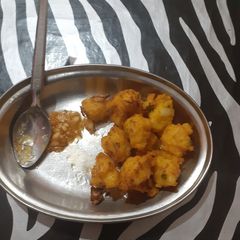 A picture of Rice fritters.