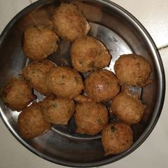 A picture of Spicy Walnut bites.
