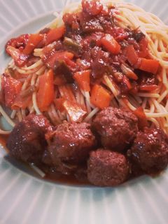 Une photo de Pâtes et boulettes de bœufs 🍝