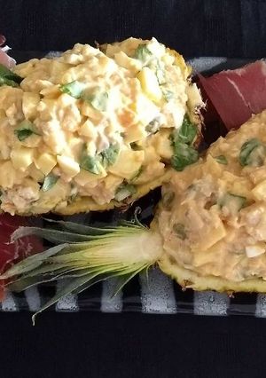 Una foto de Mi ensalada con piña, manzana y pollo