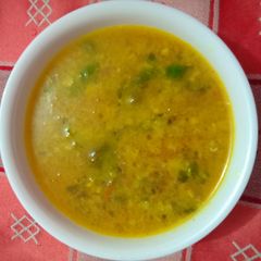 A picture of Yellow Moong dall.