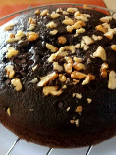 चॉकलेट अखरोट केक (Chocolate akhrot Cake recipe in Hindi) रेसिपी मुख्य फोटो