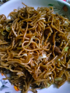 चाऊमिन (chowmein recipe in Hindi) रेसिपी मुख्य फोटो