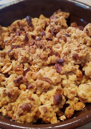 Une photo de Crumble de potimarron et cacahuètes