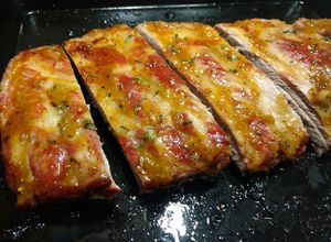 Una foto de Costillar de cerdo a la mostaza y miel