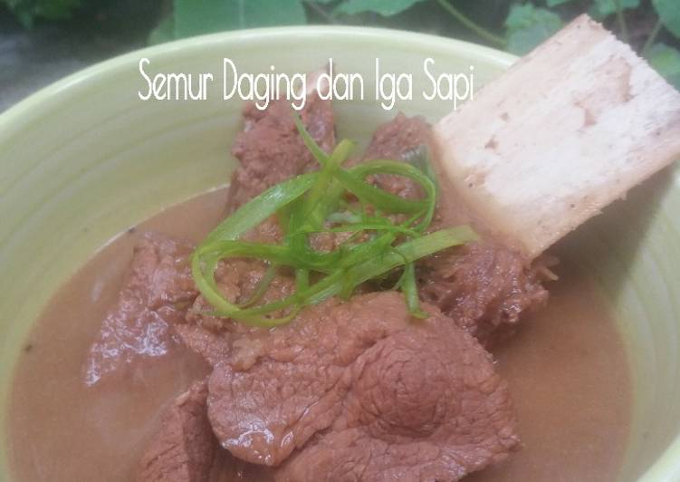 Semur Daging dan Iga Sapi