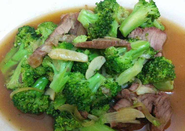 Langkah Mudah untuk Menyiapkan Cah Brokoli Saus Teriyaki, Sempurna
