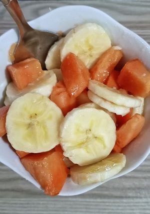 A picture of Banana -pawpaw salad.