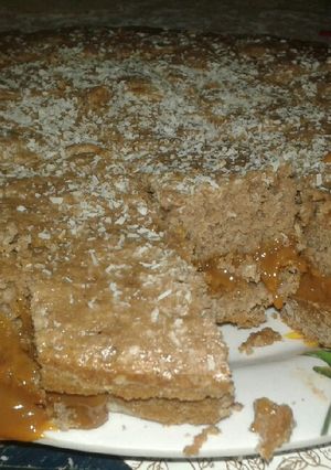 Una foto de Torta de chocolate con coco rallado 😍
