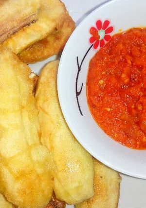 Foto resep Pisang goreng🍌 dengan sambel 🍅🍃