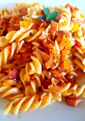Una foto de Fusilli con salsa rústica de morrón