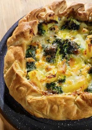 Foto di Quiche con broccoli, patate e salmone 🥦🥔🐟